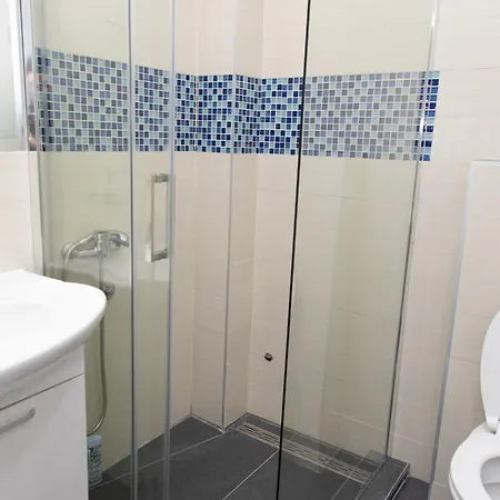 Milovanovic Lägenhetshotell